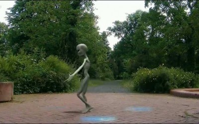 Extraterrestre dançando Harlem Shake