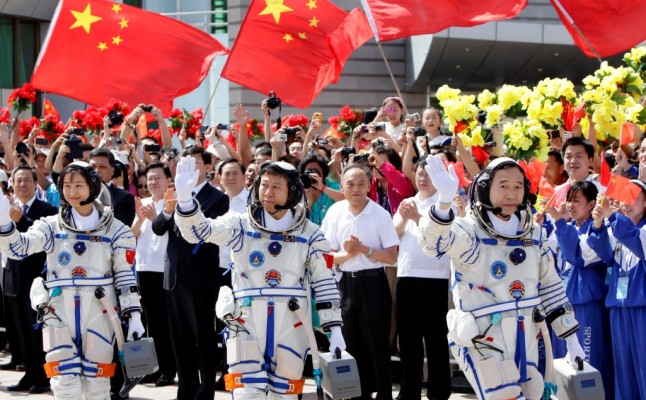 A China invade o espaço